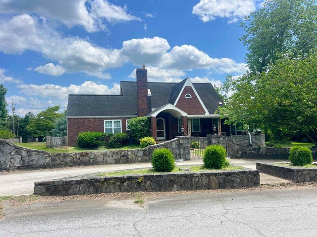 510 E Earle Street, Landrum, SC 29356