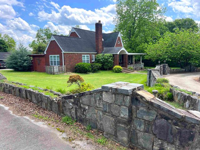 510 E Earle Street, Landrum, SC 29356