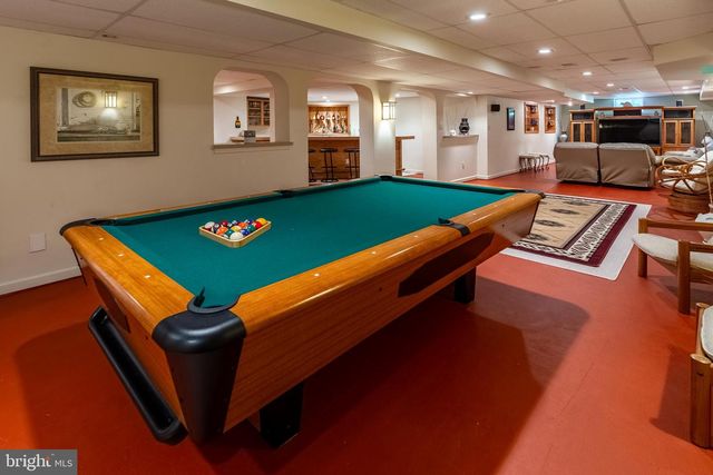 1 SYLVIA WAY, Robbinsville, NJ 08691