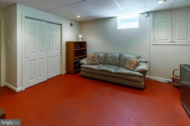 1 SYLVIA WAY, Robbinsville, NJ 08691
