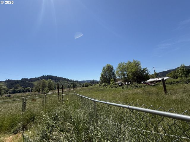 5189 STRICKLAND CANYON Rd, Roseburg, OR 97471