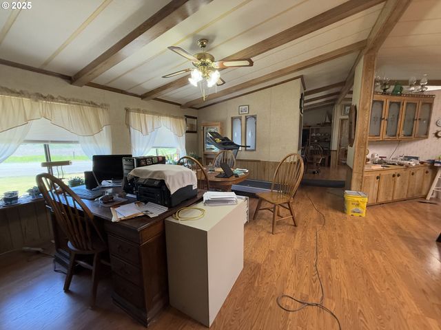 5189 STRICKLAND CANYON Rd, Roseburg, OR 97471