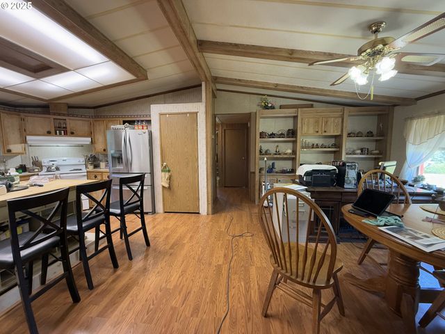 5189 STRICKLAND CANYON Rd, Roseburg, OR 97471