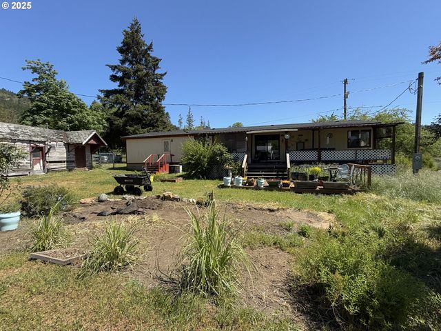 5189 STRICKLAND CANYON Rd, Roseburg, OR 97471