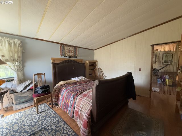 5189 STRICKLAND CANYON Rd, Roseburg, OR 97471