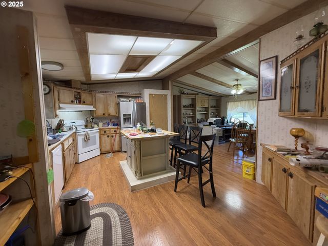 5189 STRICKLAND CANYON Rd, Roseburg, OR 97471