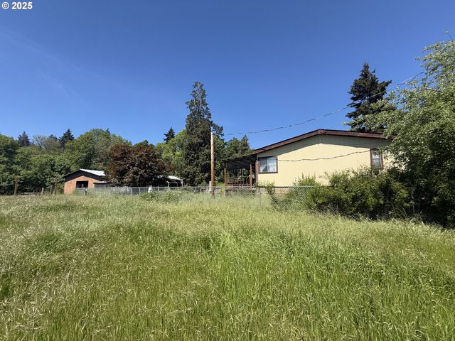 5189 STRICKLAND CANYON Rd, Roseburg, OR 97471