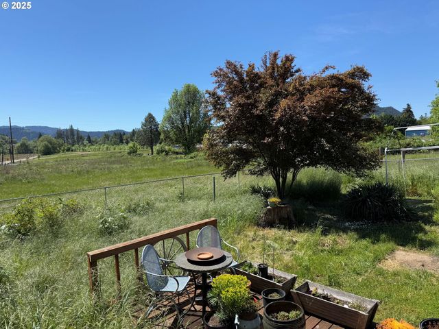 5189 STRICKLAND CANYON Rd, Roseburg, OR 97471