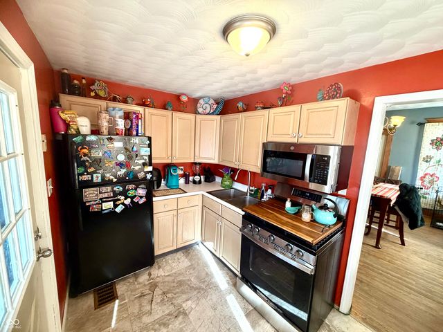 714 N Harrison Street, Alexandria, IN 46001