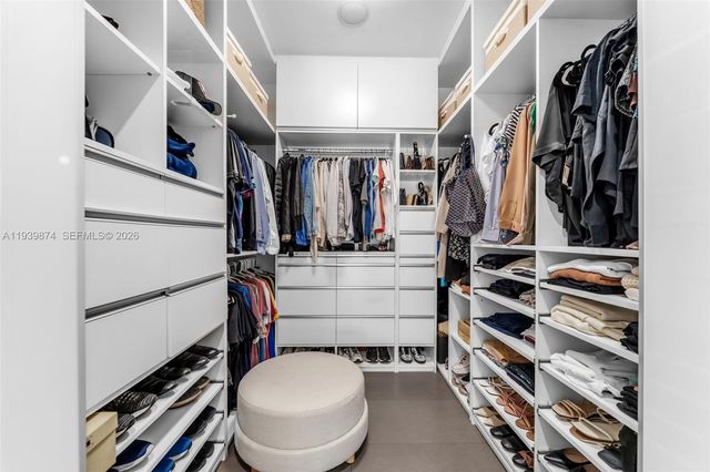 54 Bay Heights Dr, Miami, FL 33133