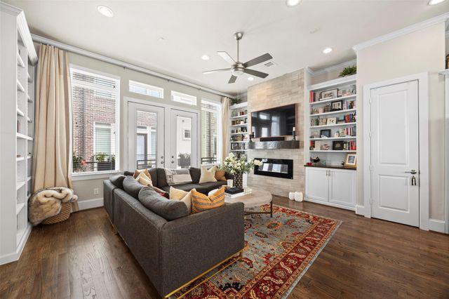 5528 Cornish Street E, Houston, TX 77007