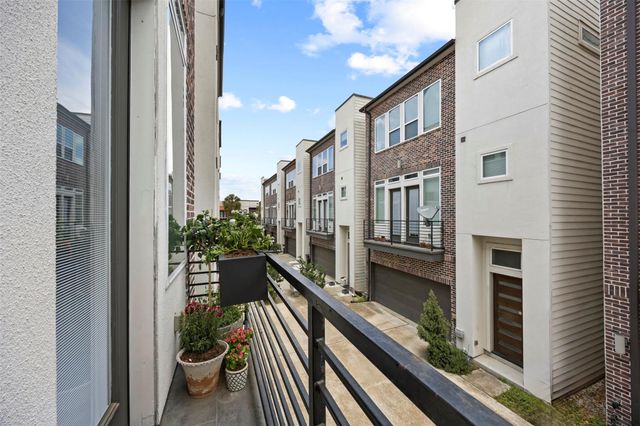 5528 Cornish Street E, Houston, TX 77007