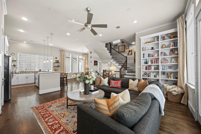 5528 Cornish Street E, Houston, TX 77007