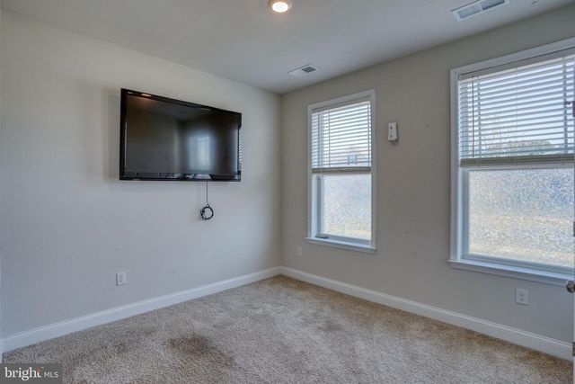 52 PANAMA ST, Smyrna, DE 19977