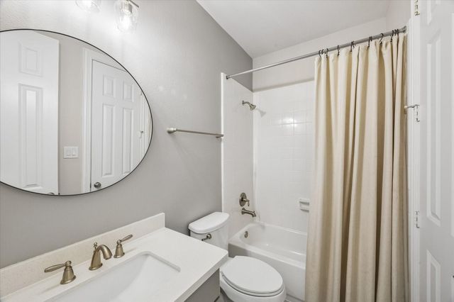 10 Stefano Way, Missouri City, TX 77459