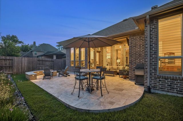 10 Stefano Way, Missouri City, TX 77459
