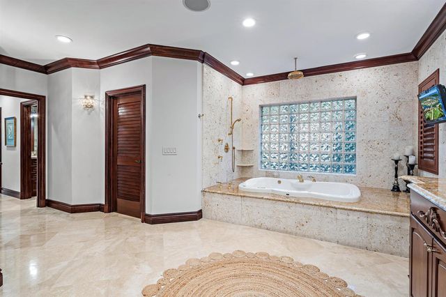 613 S Beach Road, Jupiter, FL 33469