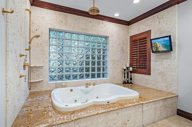 613 S Beach Road, Jupiter, FL 33469