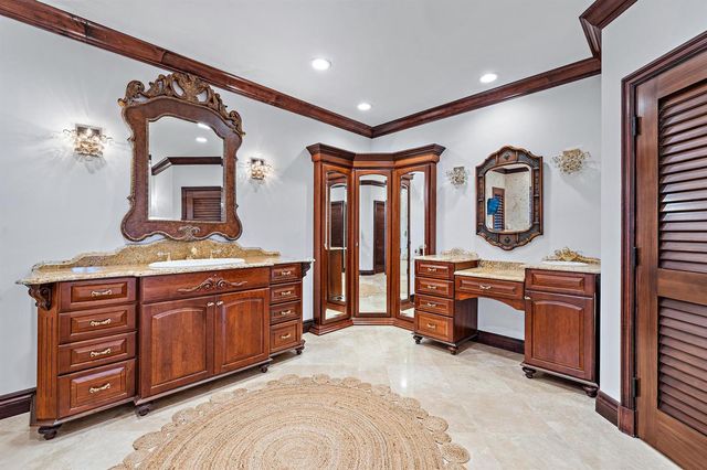 613 S Beach Road, Jupiter, FL 33469