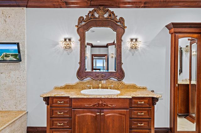 613 S Beach Road, Jupiter, FL 33469