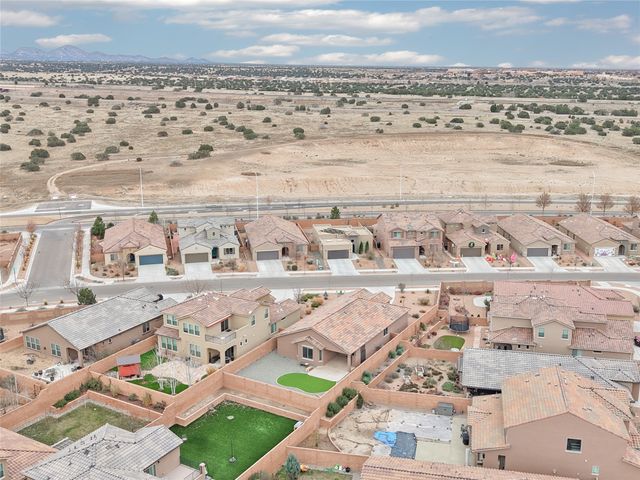 4749 Viento Del Norte, Santa Fe, NM 87507