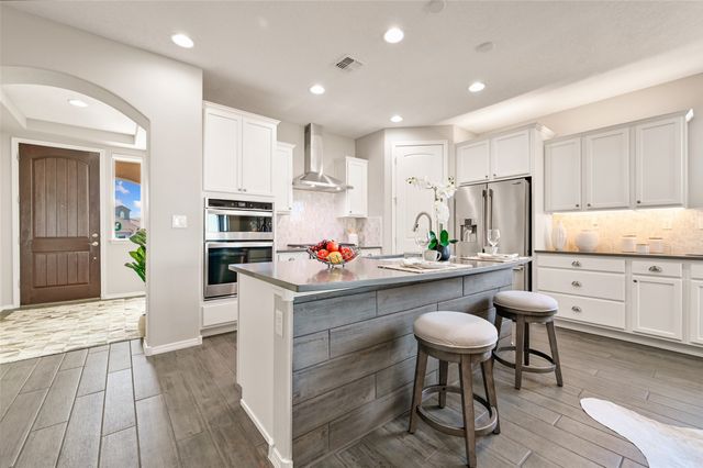 4749 Viento Del Norte, Santa Fe, NM 87507