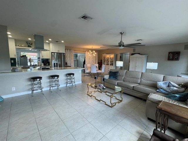 2099 S Conference Drive, Boca Raton, FL 33486