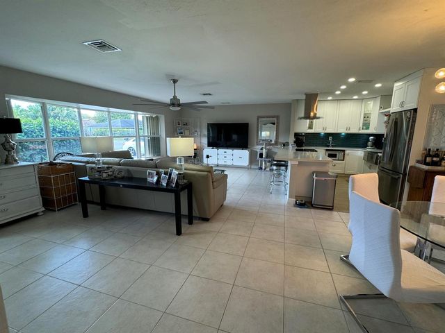2099 S Conference Drive, Boca Raton, FL 33486