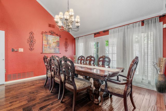 5107 Racquet Club Drive, Arlington, TX 76017