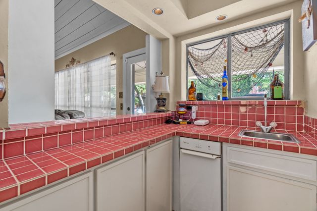 5107 Racquet Club Drive, Arlington, TX 76017