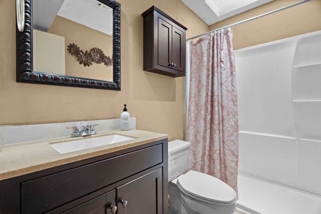 5107 Racquet Club Drive, Arlington, TX 76017