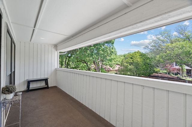 5107 Racquet Club Drive, Arlington, TX 76017