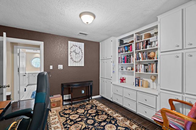 5107 Racquet Club Drive, Arlington, TX 76017