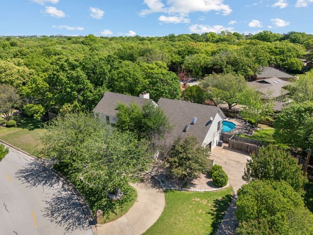 5107 Racquet Club Drive, Arlington, TX 76017