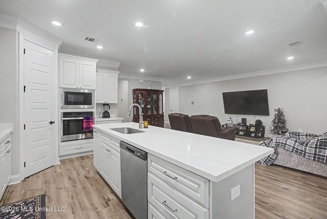 16821 W Landon Green Circle, Gulfport, MS 39503