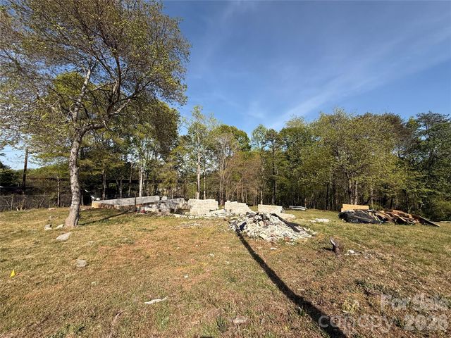5750 Poovey Drive, Granite Falls, NC 28630