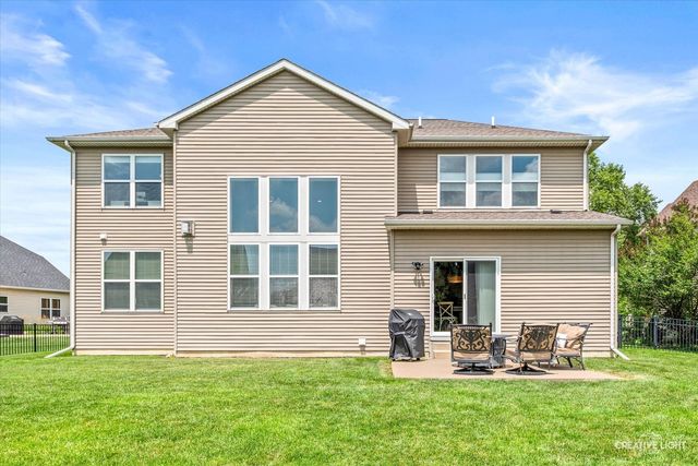4135 Bedford Lane, Aurora, IL 60504