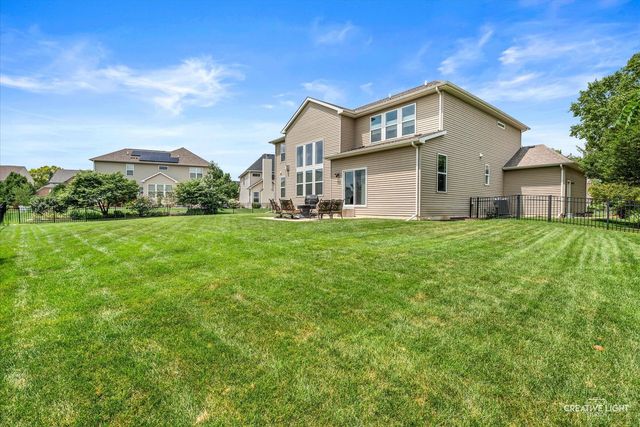 4135 Bedford Lane, Aurora, IL 60504