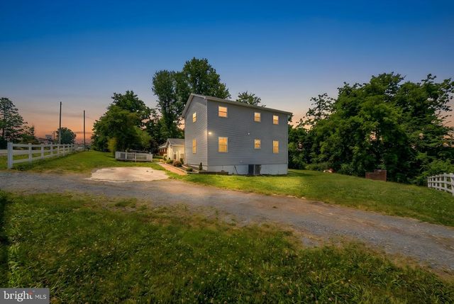671 PINE RIDGE DR, Front Royal, VA 22630
