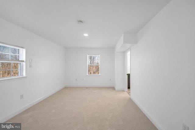 671 PINE RIDGE DR, Front Royal, VA 22630