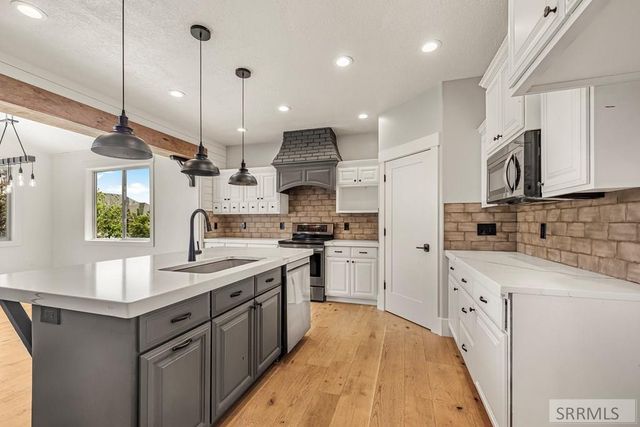 3678 E Clearfield Lane, Ammon, ID 83406