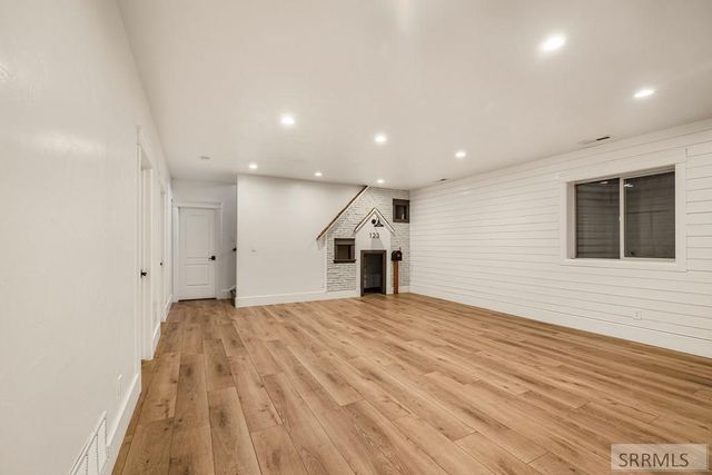 3678 E Clearfield Lane, Ammon, ID 83406