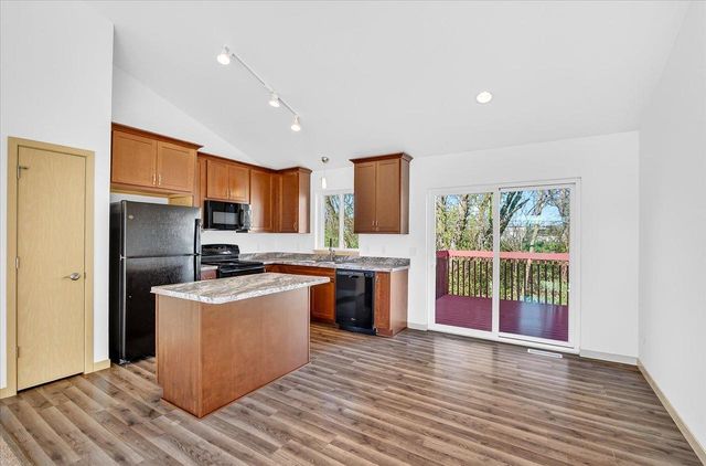 819-823 Thompson Drive, Oregon, WI 53575