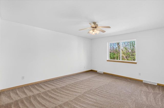 819-823 Thompson Drive, Oregon, WI 53575