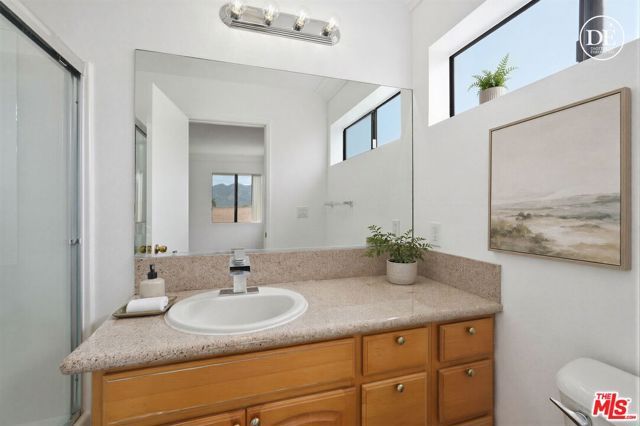 345 W Acacia Avenue 16, Glendale, CA 91204