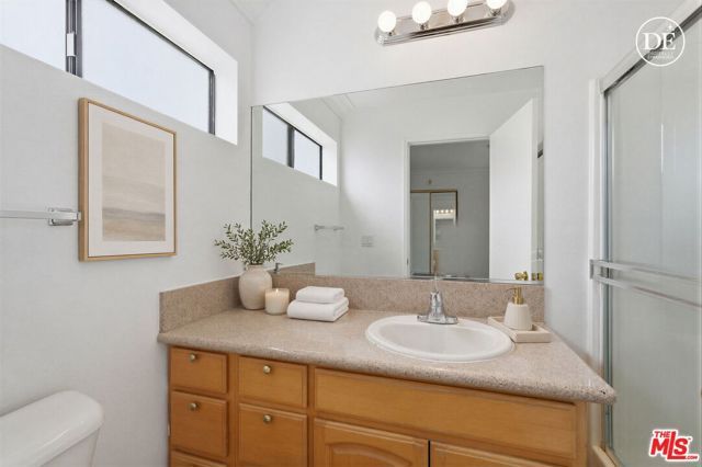 345 W Acacia Avenue 16, Glendale, CA 91204