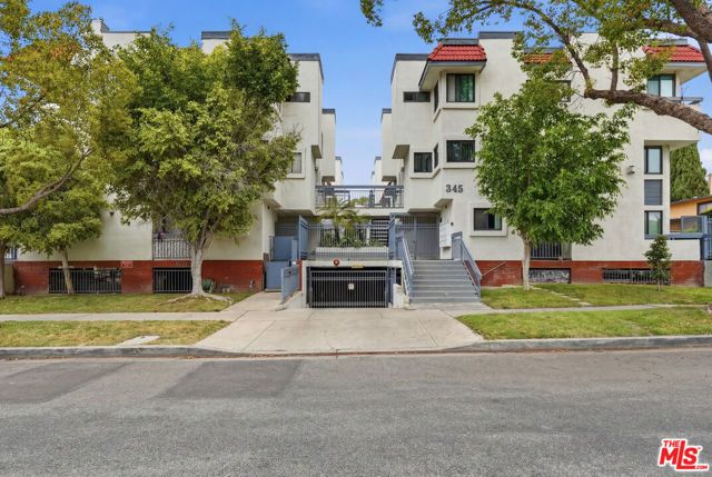 345 W Acacia Avenue 16, Glendale, CA 91204