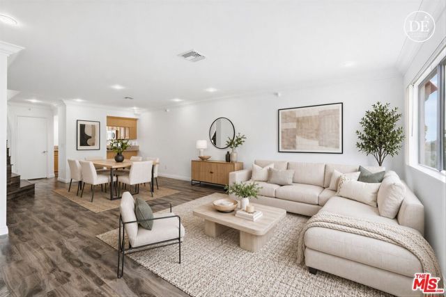 345 W Acacia Avenue 16, Glendale, CA 91204