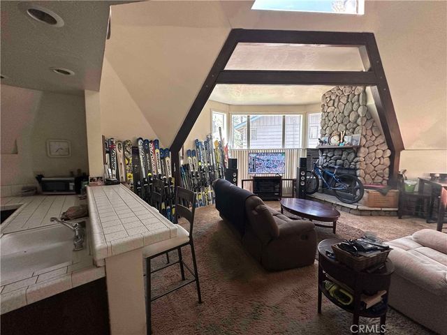 600 Summit Boulevard A, Big Bear Lake, CA 92315