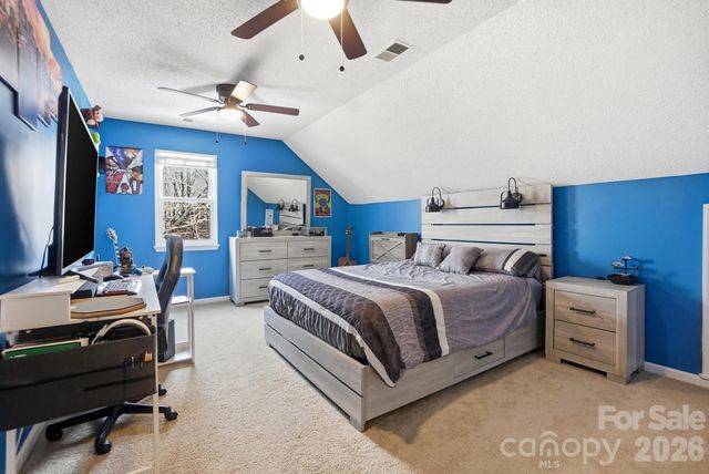 7344 Maitland Lane, Charlotte, NC 28215